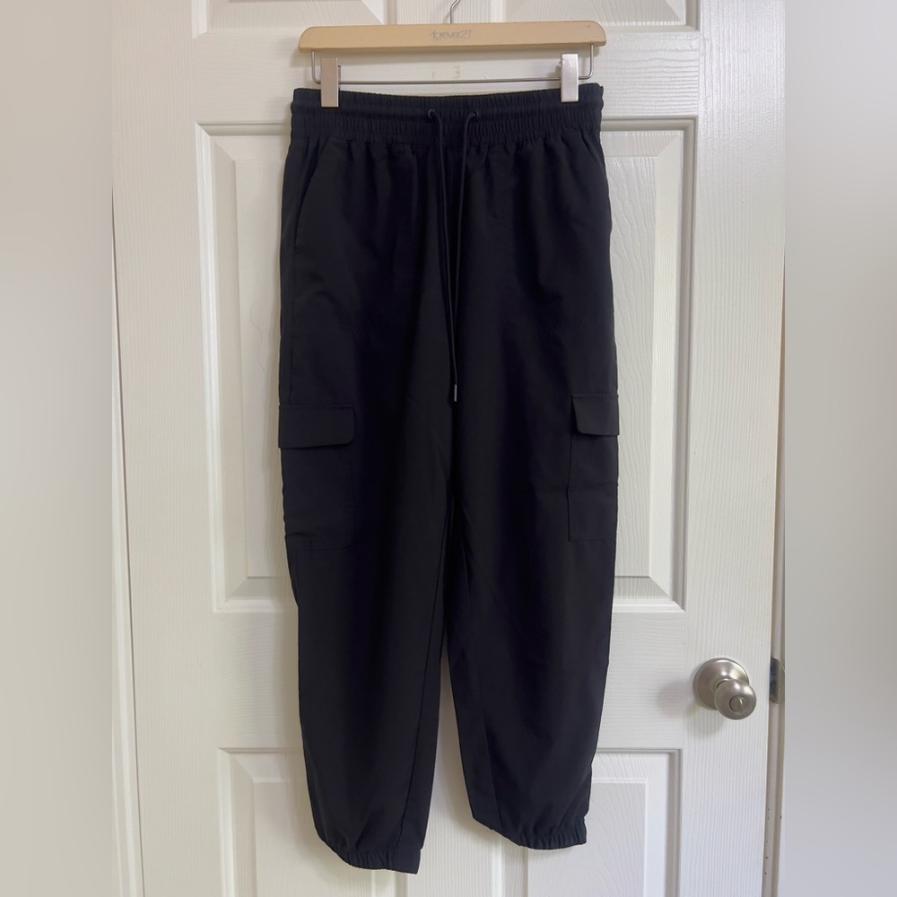 Old Navy Black Cargo Pants with Elastic Waistband